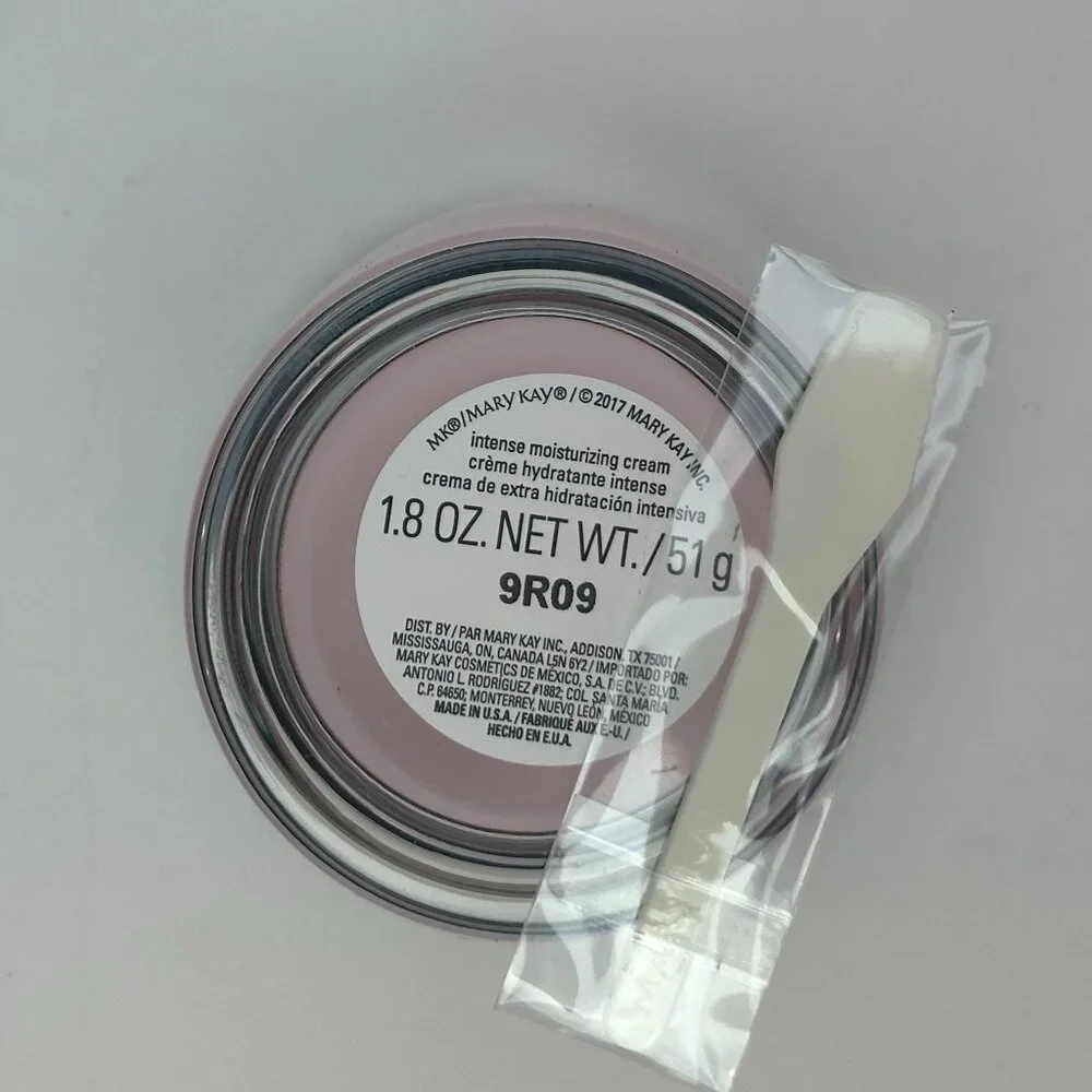 Mary Kay® Intense Moisturizing Cream 1.8 oz. - New in Box - Picture 9 of 9